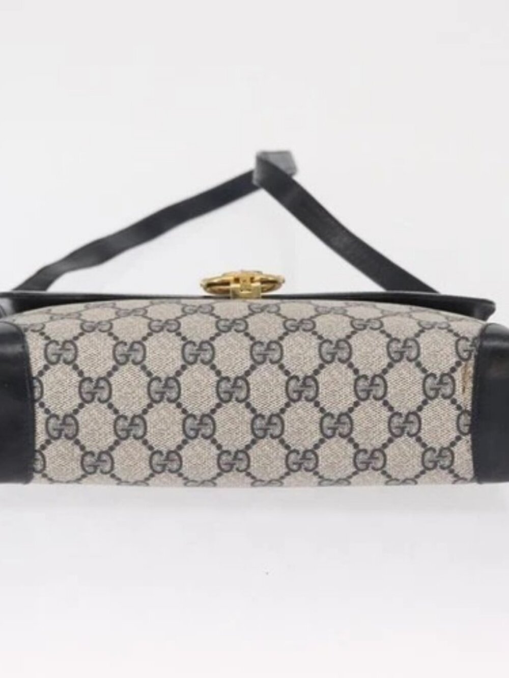 GUCCI GG Supreme Shoulder Bag PVC Navy Gold Auth gh1657 - Picture 8 of 16